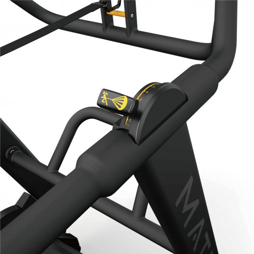 Беговой тренажер Matrix S-Drive с консолью Metrics