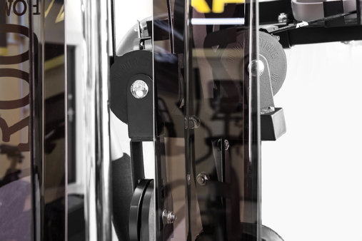 Прочный стальной трос гарантирует надежную и безопасную работу, испытано весом 600 кг