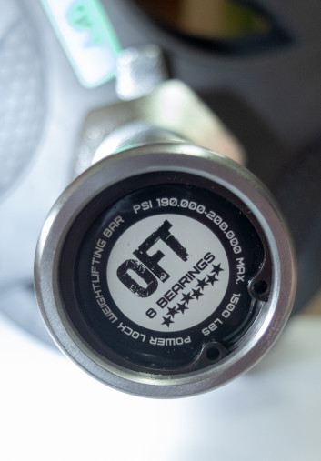 Гриф для пауэрлифтинга олимпийский OFT до 680 кг