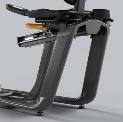 Горизонтальный велотренажер Matrix Lifestyle. Консоль Premium LED